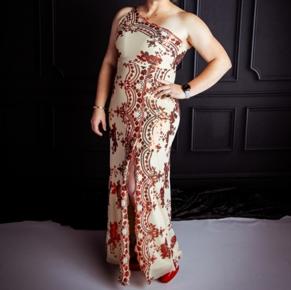 Southern Fried Chics Red Sequin Gown - Picture 4 of 4